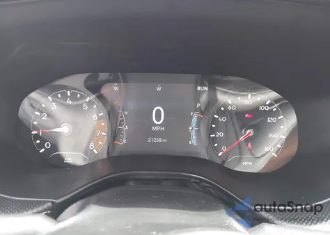 2024 Jeep Compass Latitude 4X4 z USA, uszkodzony, nr VIN 3C4NJDBN1RT600402